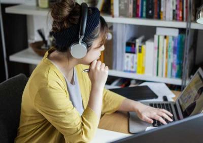 Strategic review into online learning in the VET sector